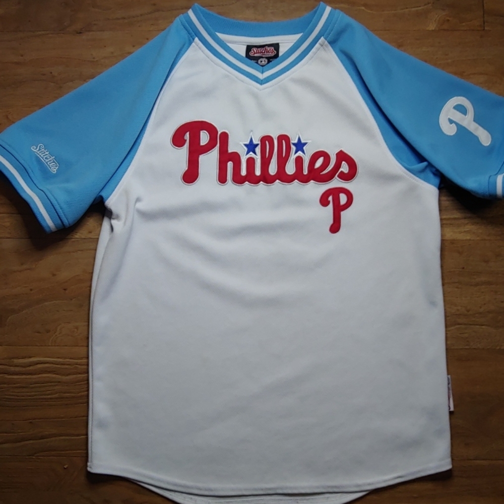 Stitches women's Philadelphia Phillies shirt